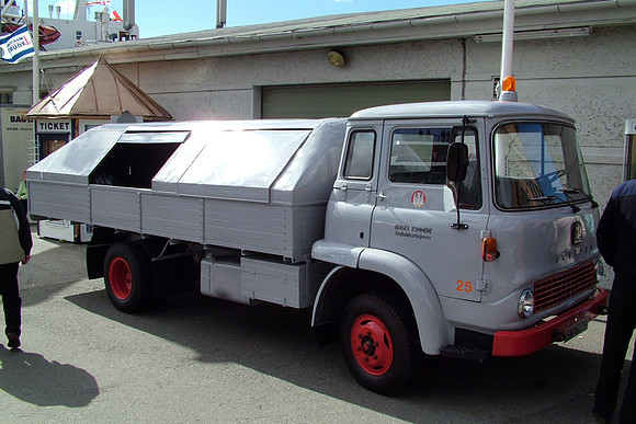 Bedford TK SN16239