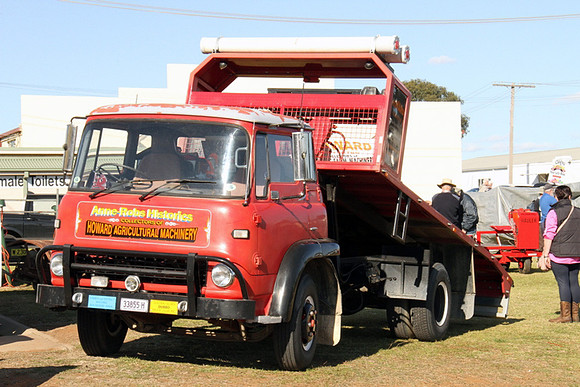 Bedford TK 33855H