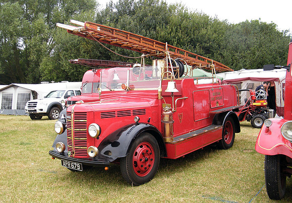 1940 Bedford M APR679