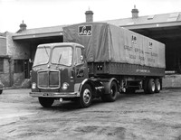 AEC Mandator FHX390B with 12M trailer (1)