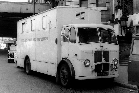 1952 Leyland Beaver MXX503