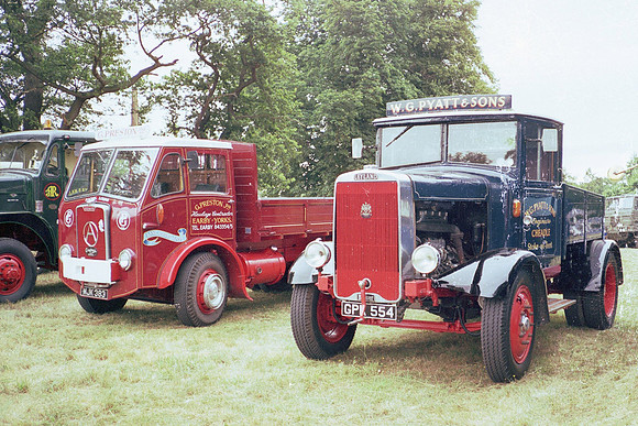 1938 Leyland Beaver GPK554
