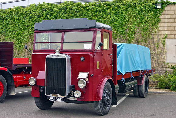 leyland_beaver2a gfj560 1_tt