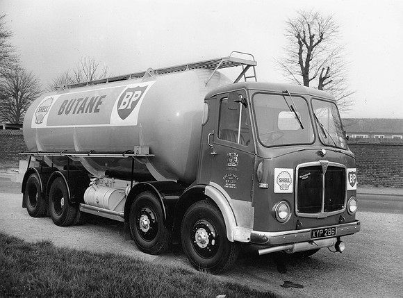AEC negative 21621 - XYP286 - AEC Mammoth Major - Shell Mex & BP