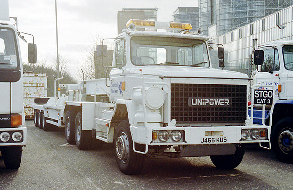 1992 Scottish S24 J466KUS