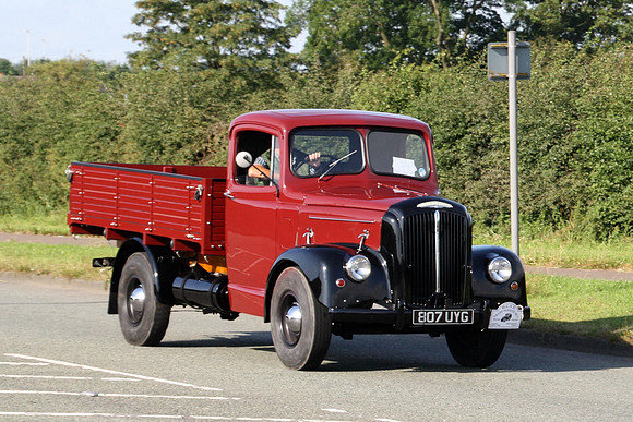 1957 Morris-Commercial LC4/5 807UYG