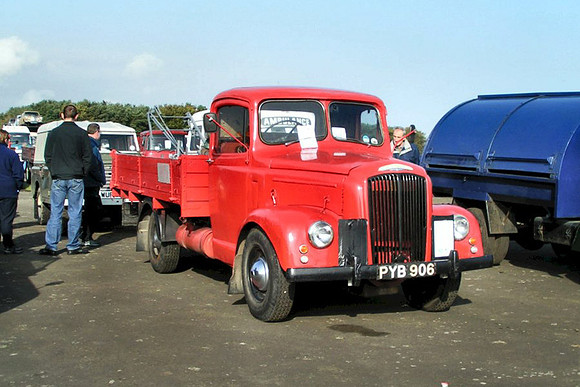 1953 Morris-Commercial LC4 PYB906