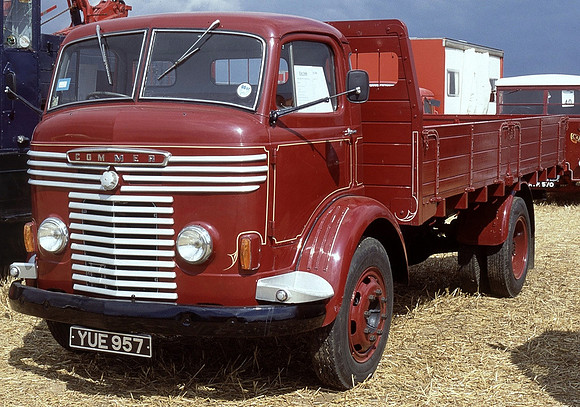 1958 Commer 95A QX5 YUE957