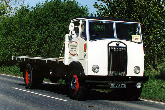1953 Dennis Max 6 RDV573