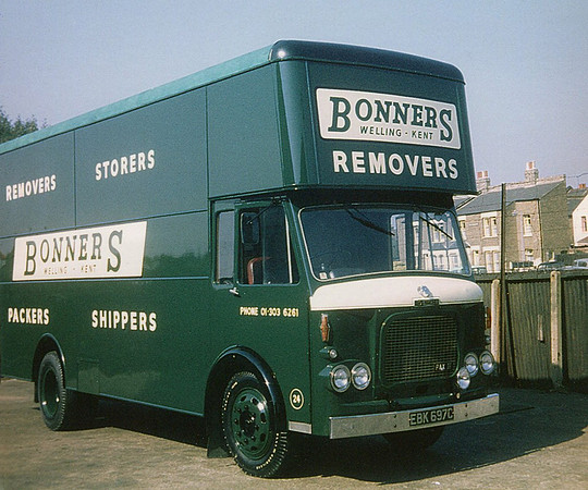 dennis_pax4c ebk697c 1_bm