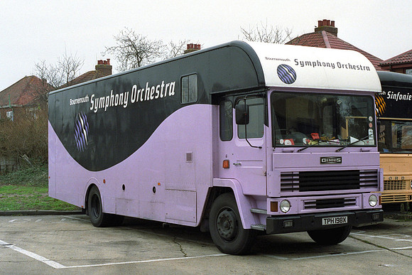 1982 Dennis Delta TPH198X
