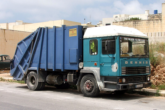 1979 Dennis (Delta?) EAH861