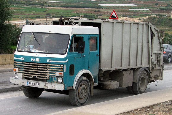dennis_rqm jar889 1_ps