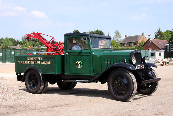 1933 Bedford WHG AKP213