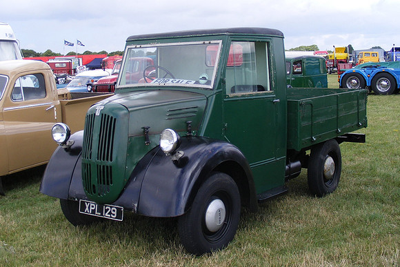 1955 Trojan XPL129
