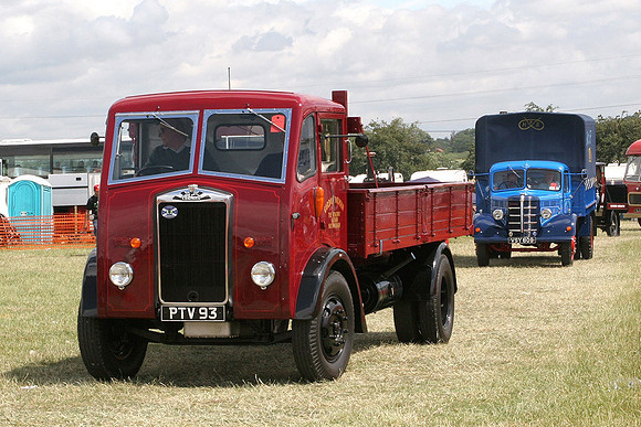 1953 Albion Chieftain PTV93