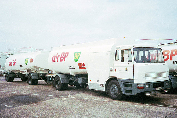 SD YHV448T