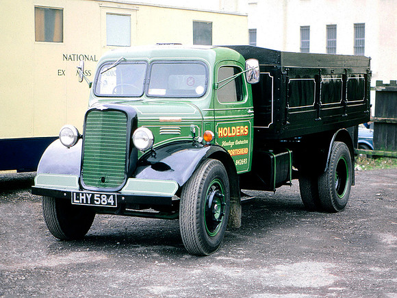 1949 Dodge Major LHY584