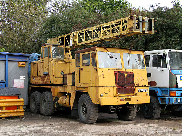 Coles Mobile Crane Q522FWD