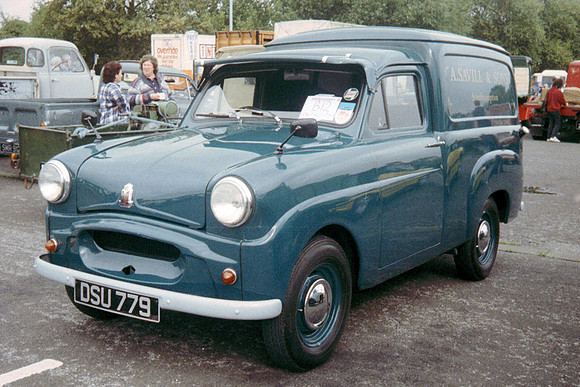 1961 Standard Ten DSU779