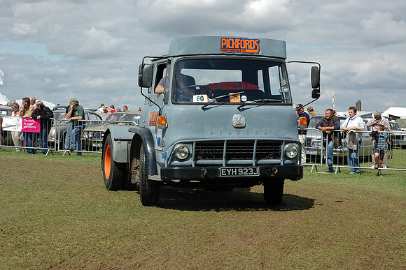 bedford_tk5j eyh923j 2_sh