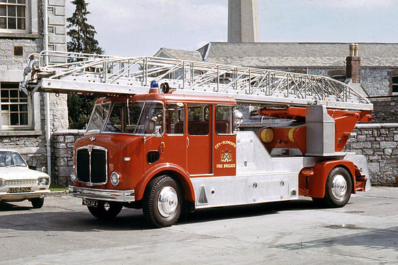 1966 AEC Mercury VJY44