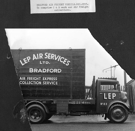 Fordson 7V No 83 with an old Lift Van prior TEU