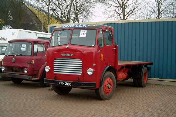 leyland_cometa pfh380 1_rh