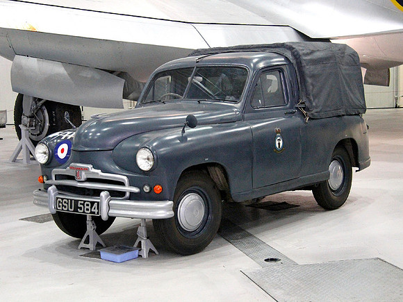 1952 Standard Vanguard GSU584 (57AR03)