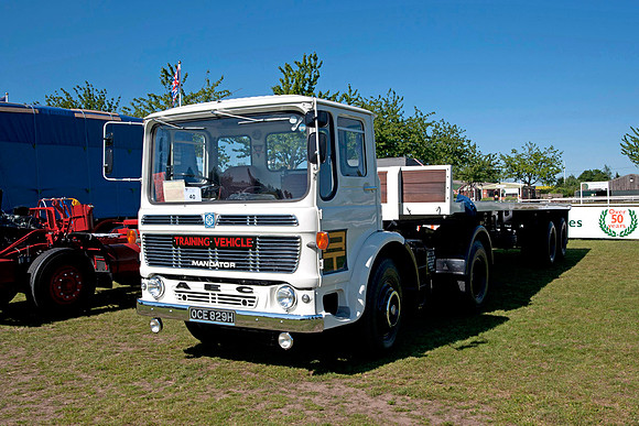 1970 AEC Mandator V8 OCE829H
