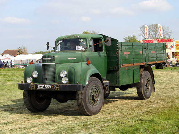 Commer Superpoise Q4 4x4 SXF559