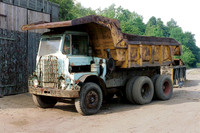 AEC Dumptruk 3673M