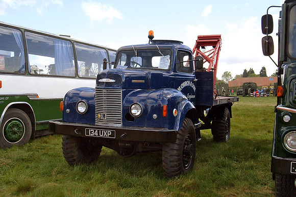 1952 Commer Superpoise Q4 134UXP