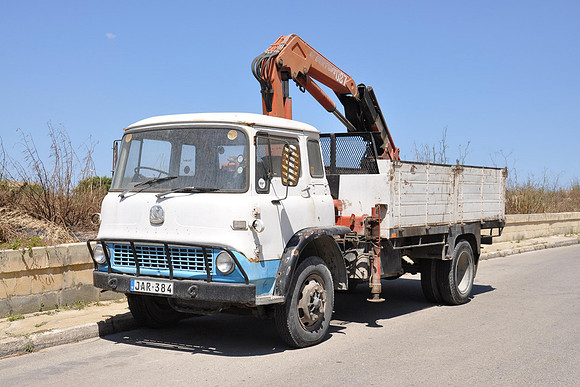 Malta Bedford TK JAR384