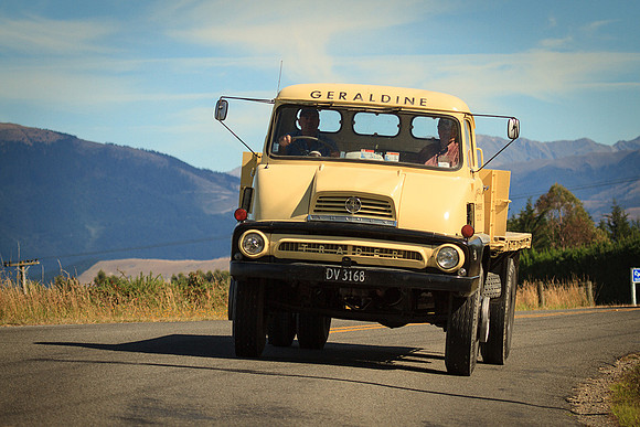 1963 Thames Trader DV3168