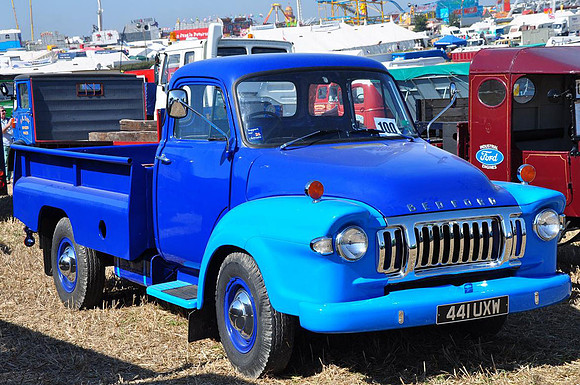 1959 Bedford TJ 441UXW