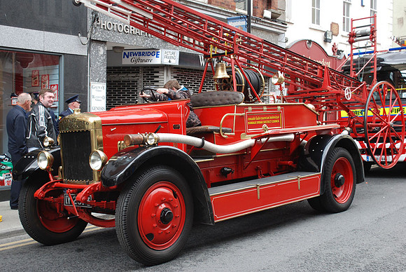 1932 Albion IY2673