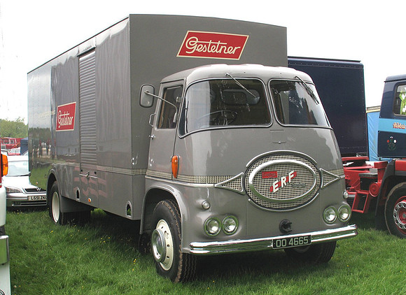 1961 ERF KV OO4665