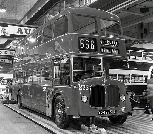 Walsall 825 YDH225