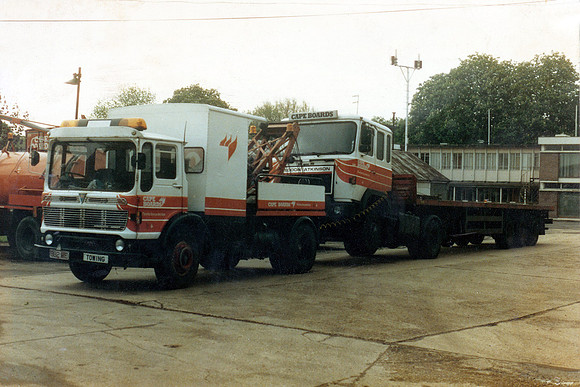 AEC recovering Seddon Atkinson 401 OLM503W