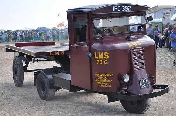 1944 Scammell Mechanical Horse JFO392