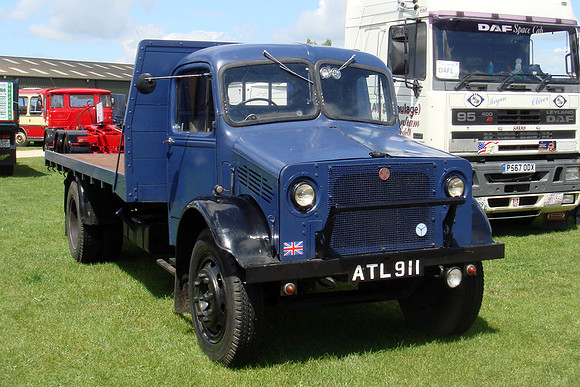 1943 Bedford OWL ATL911