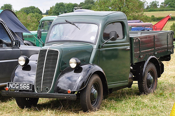 1954 Fordson E83W NDG566