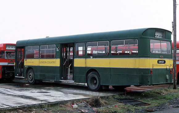 London Country, 1976. MBS15/SMM15F