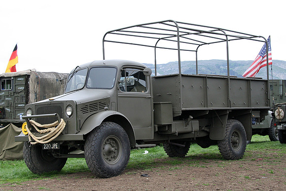 1943 Bedford OW 220JPE