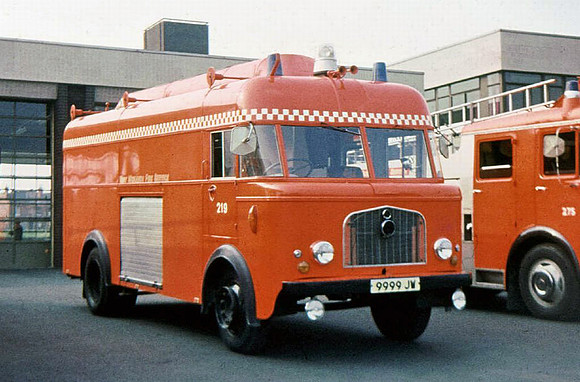 Thames Trader 9999JW