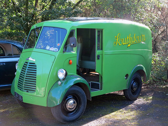 1959 Morris JB 384XUU