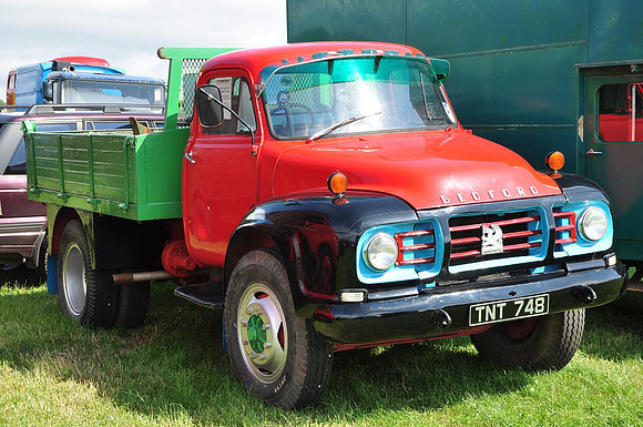 Bedford TJ TNT748