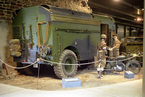 1943 AEC Dorchester L4336145