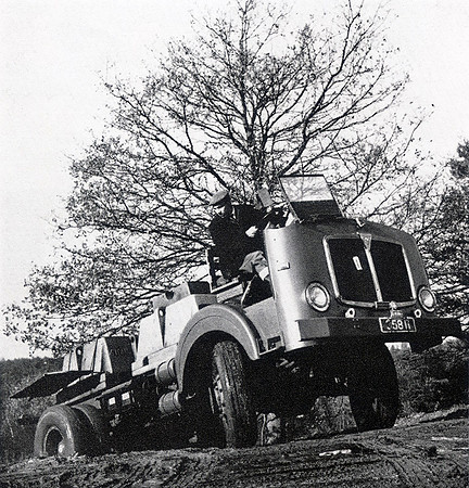 AEC Mandator 4x4